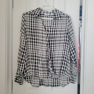 Reitmans Black and White Gingham Button Down Shirt Size M
